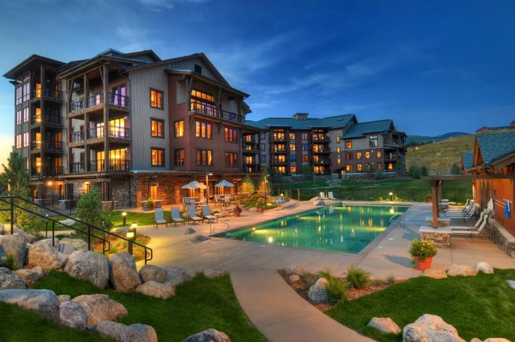 Trailhead Lodge