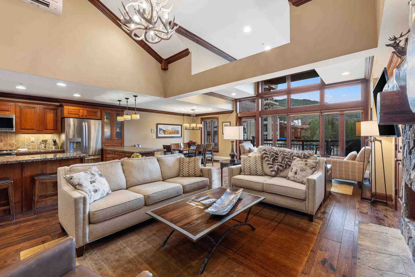 Lion Square Lodge, Vail