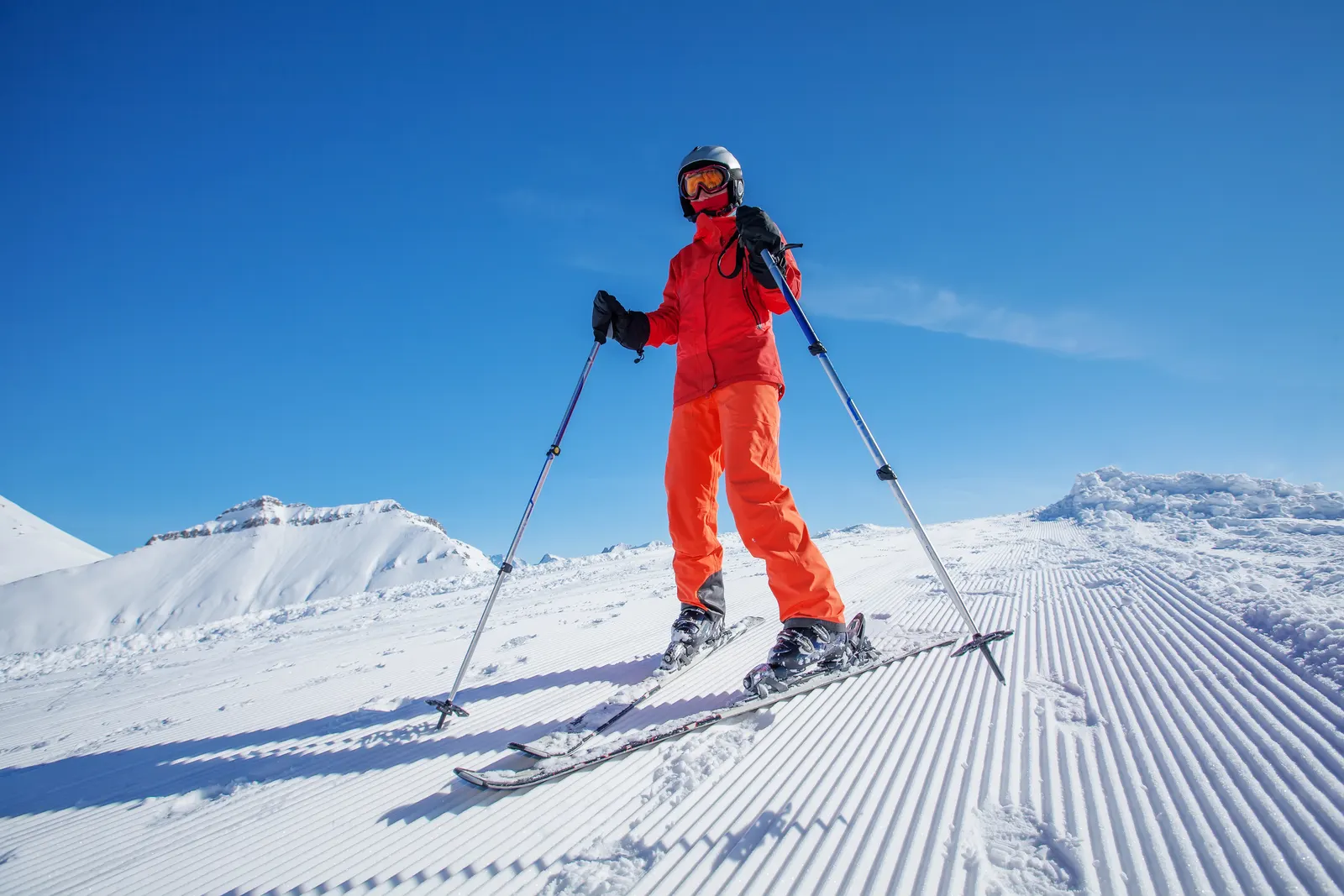 Couple ready to hit the slopes